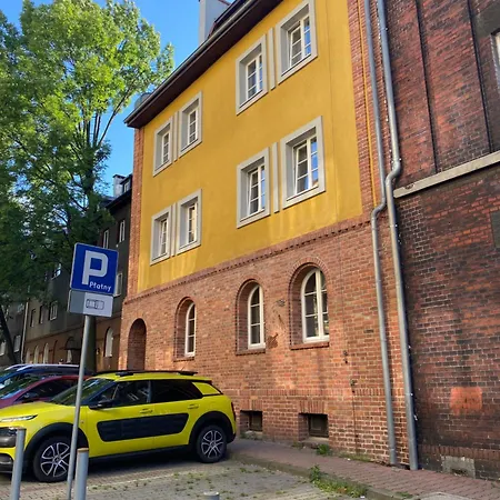 Apartment Bruno Taut & Parking