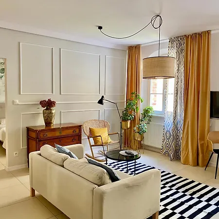 Bruno Taut & Parking Apartment