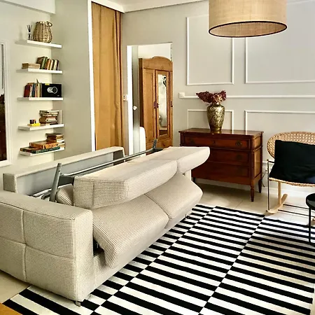 Apartment Bruno Taut & Parking Katowice