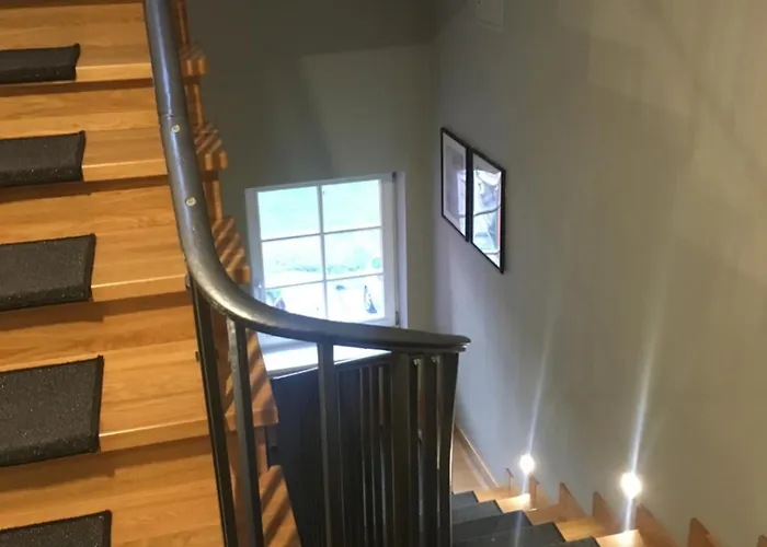 Bruno Taut & Parking Apartmán *